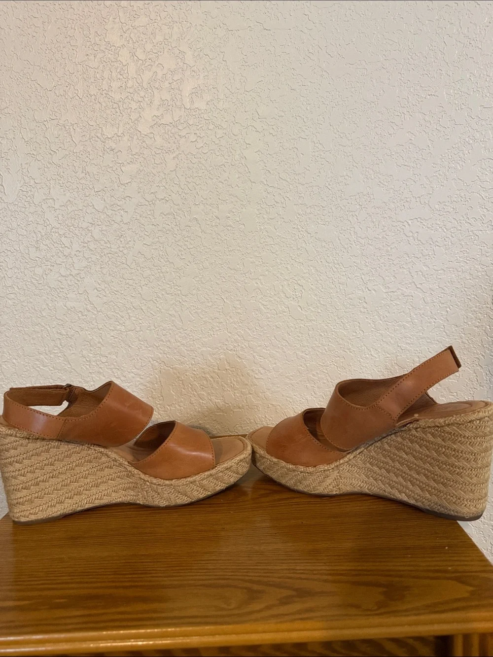 Born espadrille wedges